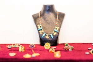Goldmund Artikel 05 | Juwelier Goldmund